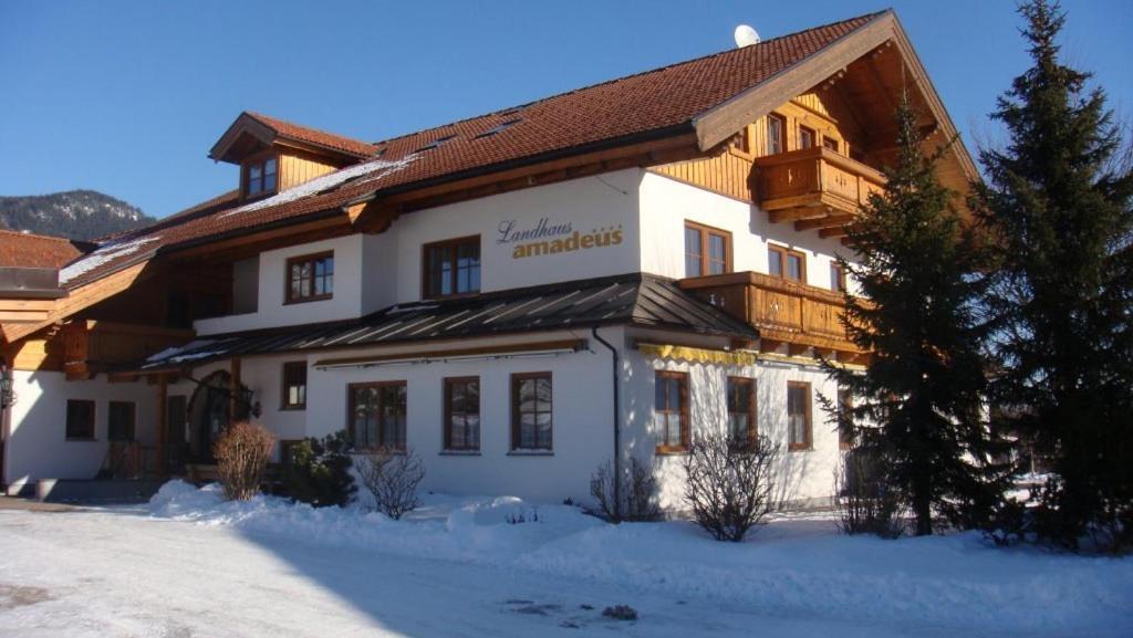 Resort Amadeus-Landhaus Amadeus Грёбминг Экстерьер фото