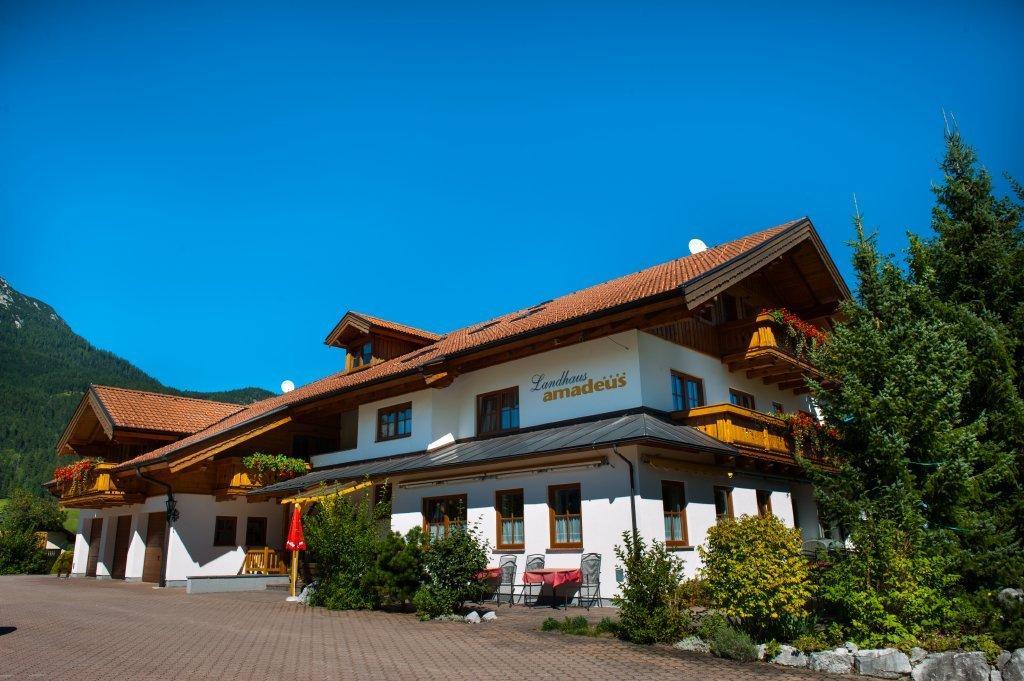 Resort Amadeus-Landhaus Amadeus Грёбминг Экстерьер фото